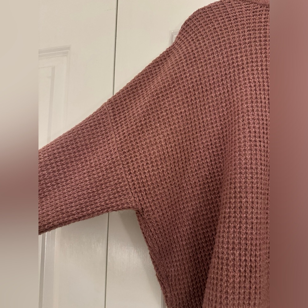 Hollister Cozy Sweater - Picture 6 of 9